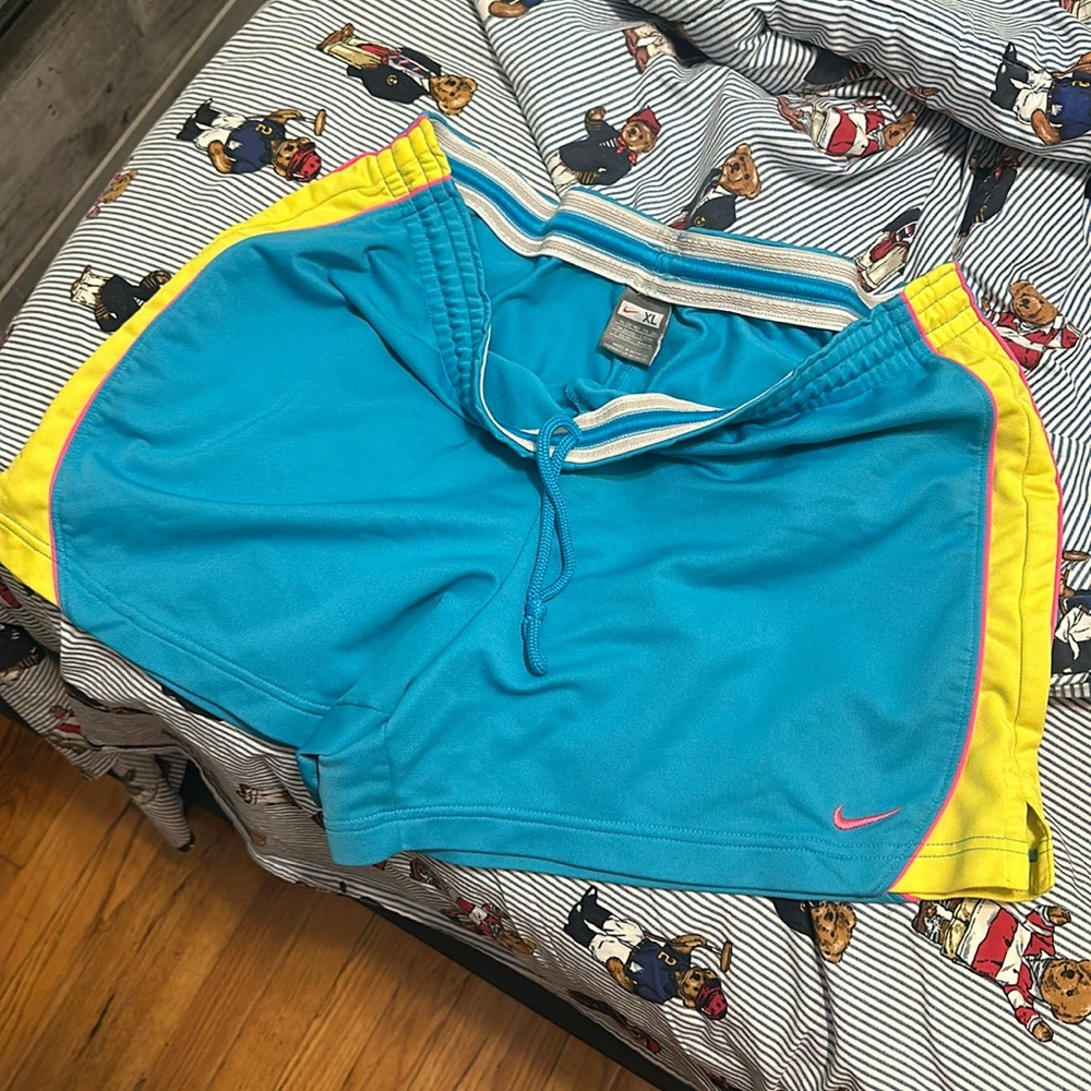 Nike Vintage Retro Shorts size XL